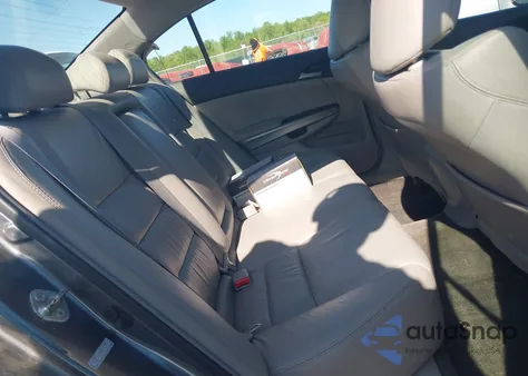 2009 Honda Accord 2.4 Ex-L from USA, damaged, VIN 1HGCP26809A154167